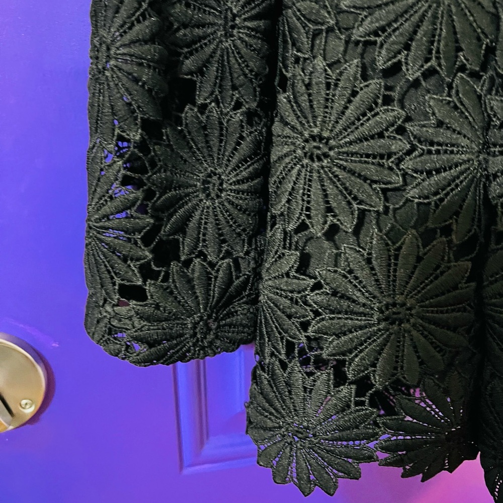BEREK Crochet Blazer - Picture 7 of 7